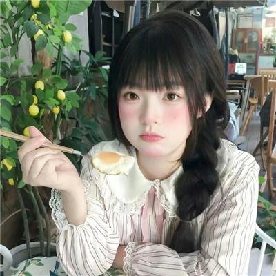 热裤荡女